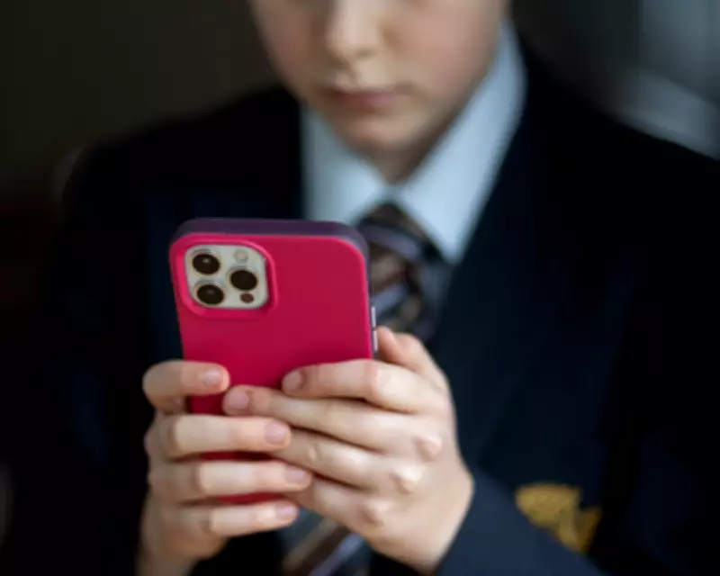 Mobile Phones to be Banned in Schools Across England Under New Statutory Plans