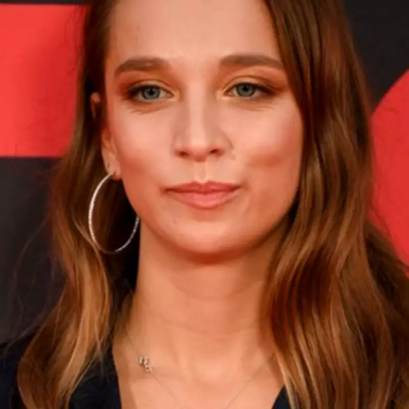 Molly Windsor: Unchosen Star's Age, Ex-Musician Boyfriend, and More