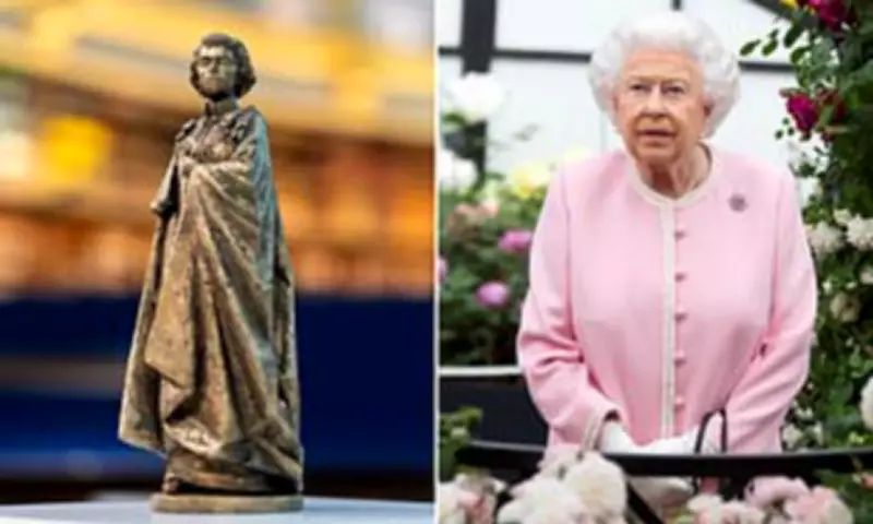 National Memorial to Queen Elizabeth II Unveiled with Statue in St James's Park
