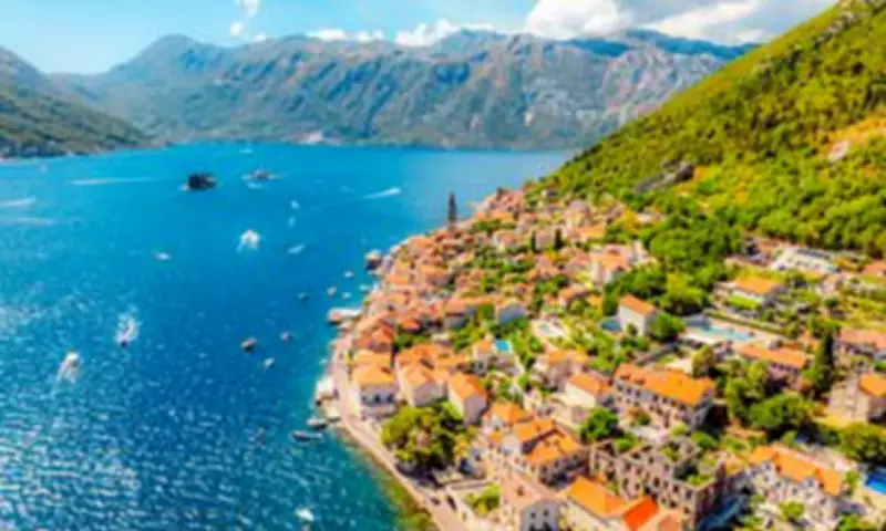 New EU Border System Sparks Long Queues, Experts Recommend Non-Schengen Getaways