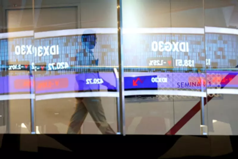 Oil Prices Drop and Asian Stocks Surge Amid US-Iran Truce Extension Hopes