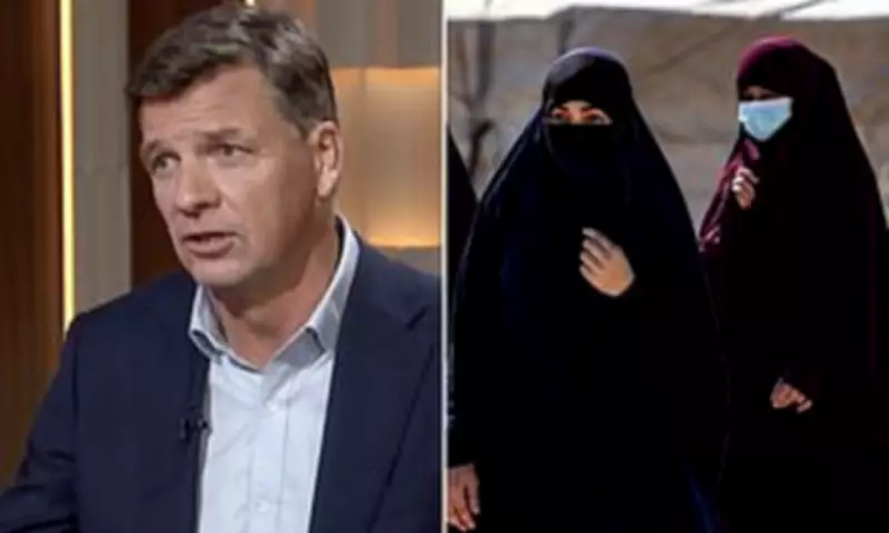 Opposition demands Australia block return of ISIS-linked women