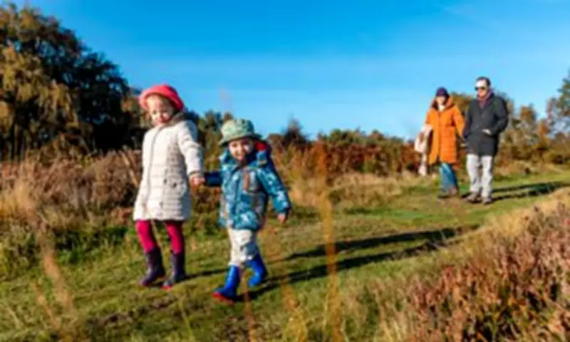 Over a Tenth of UK Parents Have No Support Village, Study Finds