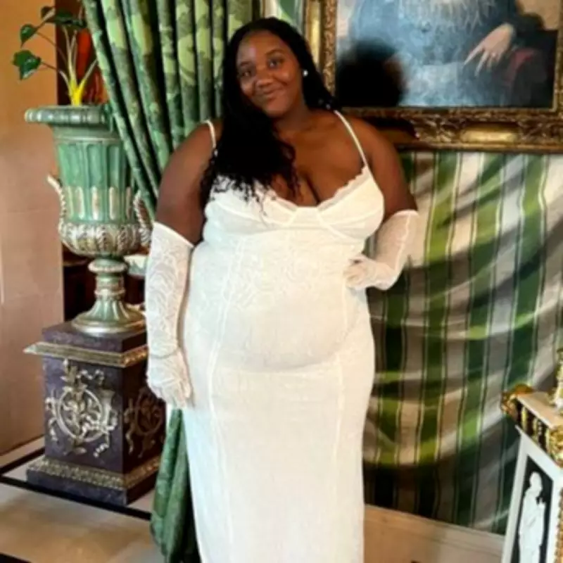 Plus-Sized Passenger Claims She Was 'Thrown Off Flight' Over Seat Fit Concerns