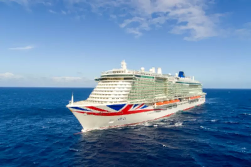 P&O Cruises Launches Comedy Club with Jason Manford