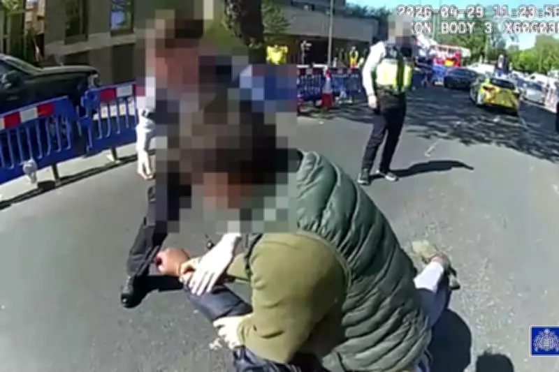 Police Taser Terror Suspect After Stabbing of Two Jewish Men in London
