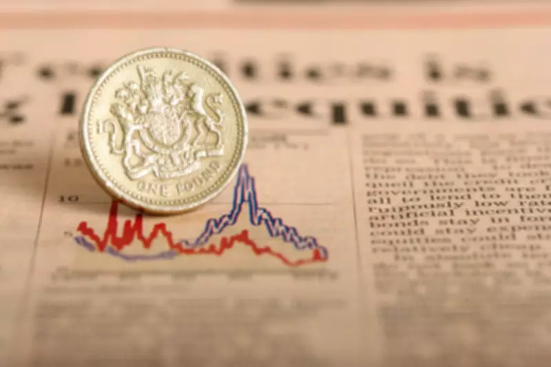 Pound Dips Amid Political Uncertainty and Labour Market Concerns
