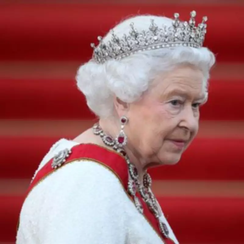 Queen Elizabeth's Simple Two-Ingredient Lunch That Kept Her Youthful Revealed