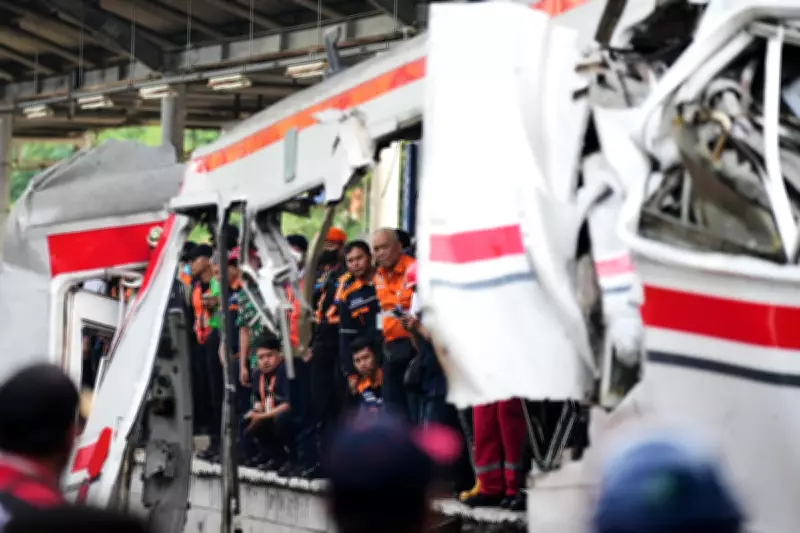 Rescuers Recover Last Victims from Indonesia Train Crash in Bekasi