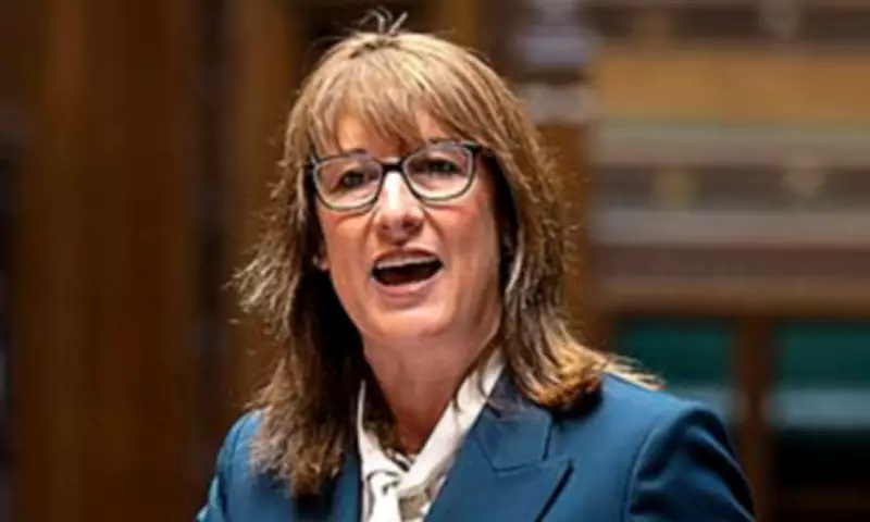 Resolution Foundation Report: Benefits Boost for Large Families, Middle-Class Hit