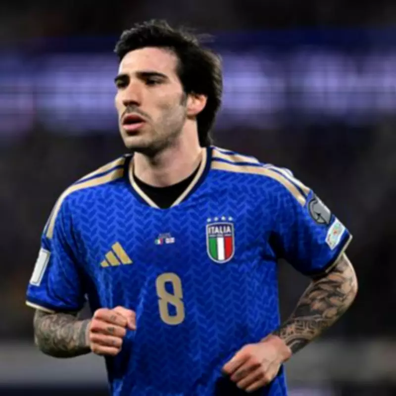 Rio Ferdinand Urges Man Utd to Sign Elliot Anderson Over Sandro Tonali