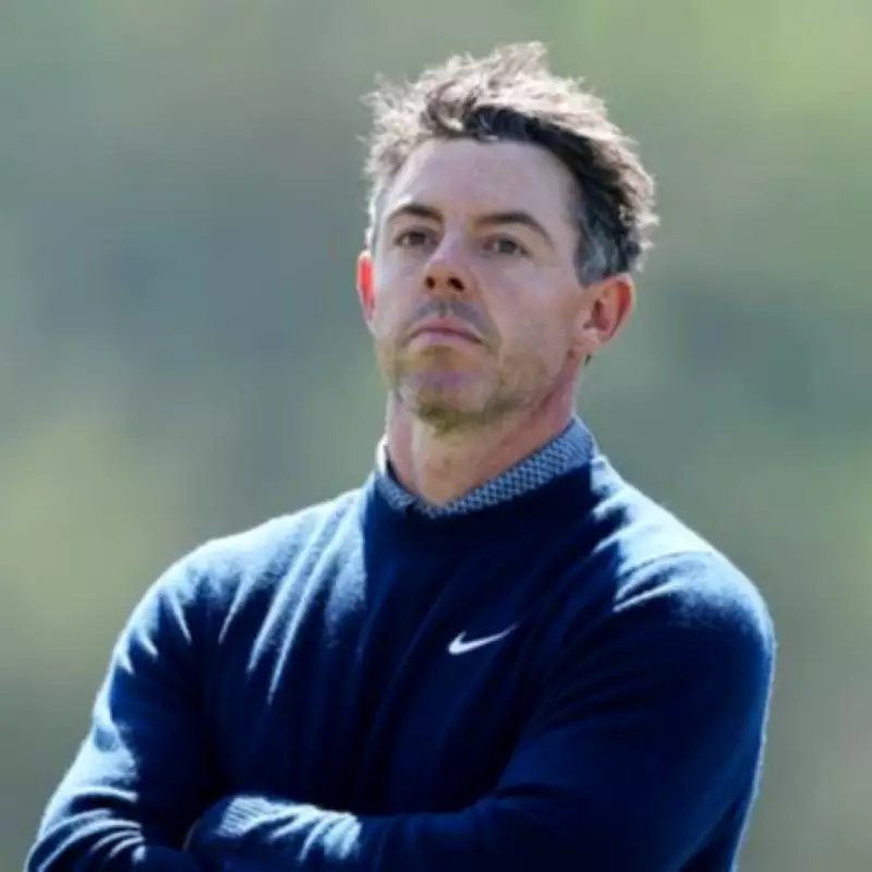 Rory McIlroy Leads Masters as DeChambeau Clashes Over Clubs