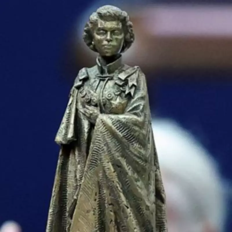 Royal Fans Slam 'Hideous' Queen Elizabeth Statue Design as 'Mediocre'