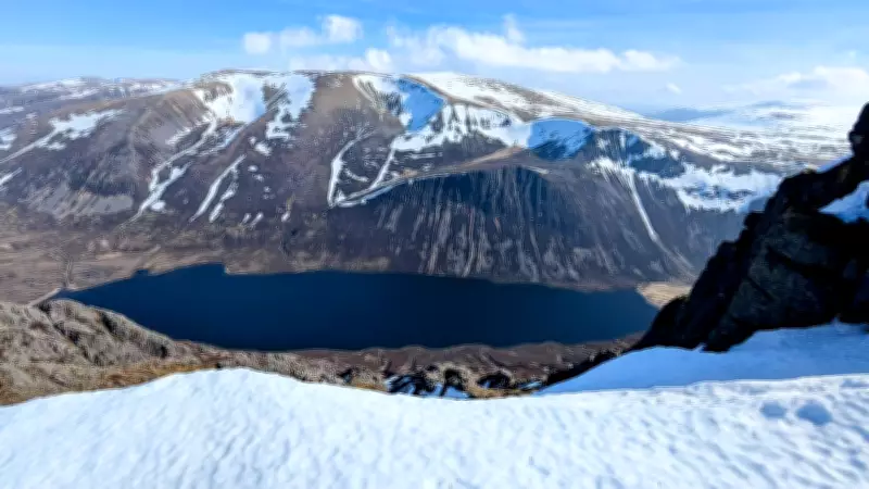Scaling Sgòr Gaoith: A Breathtaking Cairngorms Summit on a Rare Sunny Day