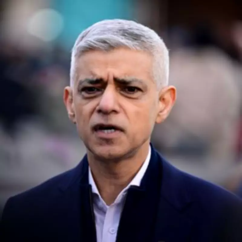 Security Blunder: Police Guarding London Mayor Leave Bag of Guns on Street