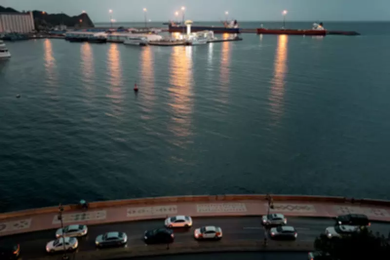 Shipping Stagnation Persists in Strait of Hormuz Despite US-Iran Ceasefire
