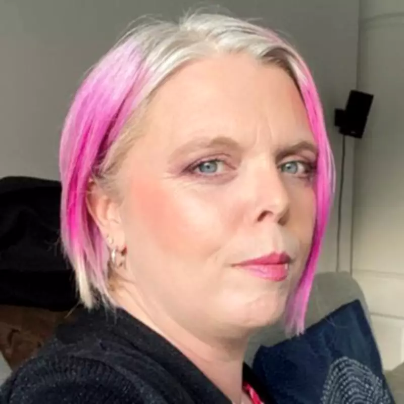 Sickfluencer Faces Backlash for Teaching Disability Benefit Claims Online