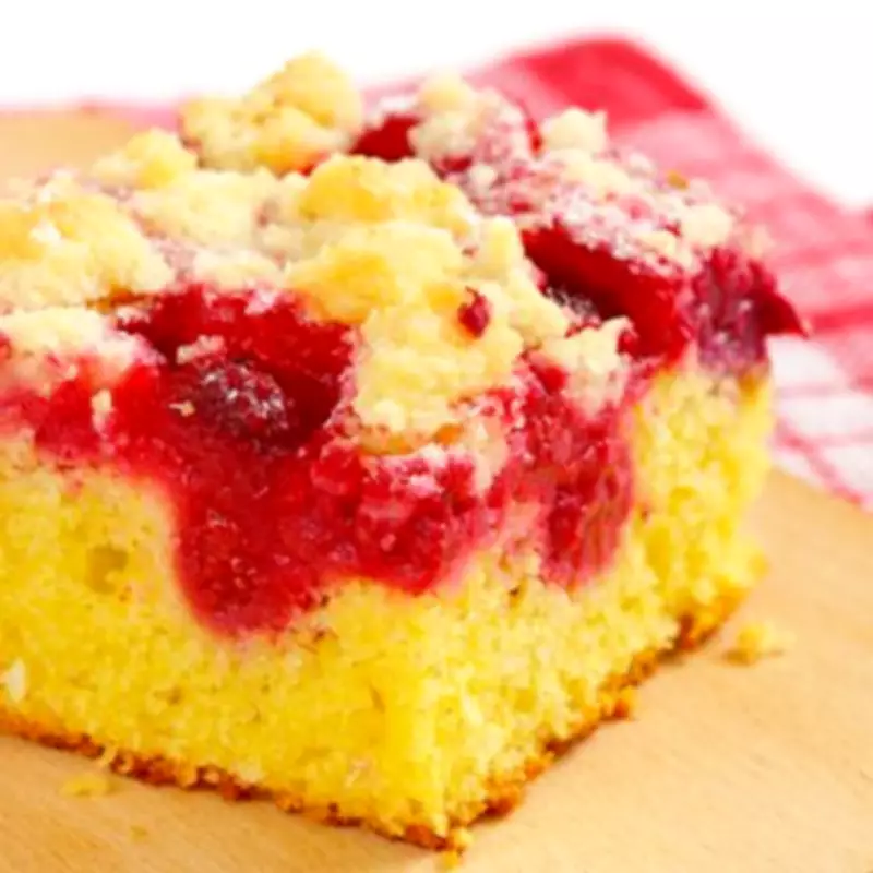 Slow Cooker Sponge Cake Recipe Brings Back School Dinner Nostalgia