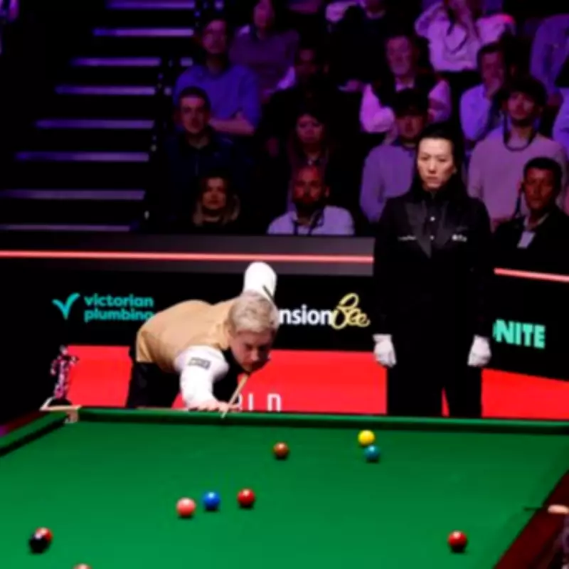 Snooker World Championship Quarter-Final Delayed by Broken Chair