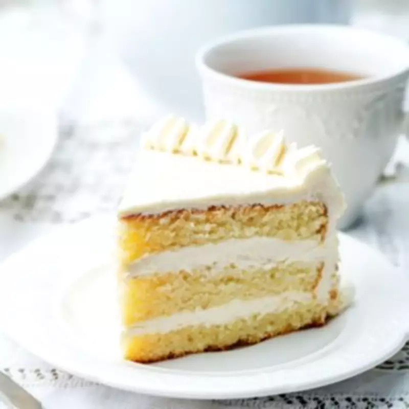 Sour Cream: The Secret Fridge Ingredient for Perfectly Moist Cakes Every Time
