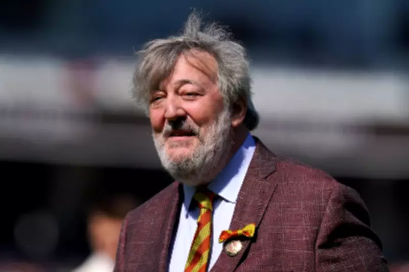 Stephen Fry Sues Conference for £100,000 After Stage Fall