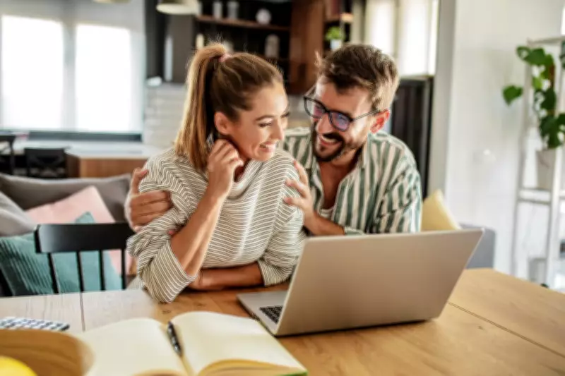 The 6-7 Dating Trend: Experts Question Theory of Settling for 'Mid-Range' Partners