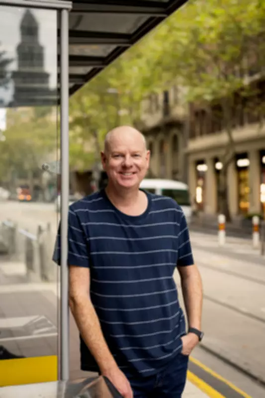 Tom Gleeson on Comedy, Controversy, and Being 'Out of Touch'