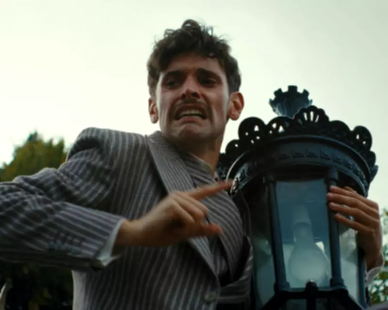 TV Tonight: Surrealist Murder Mystery and Salisbury Poisonings