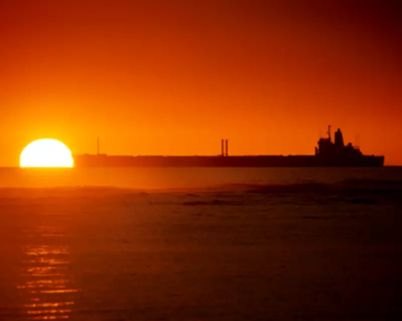 US Oil and Chinese Solar Surge as Iran War Reshapes Global Energy