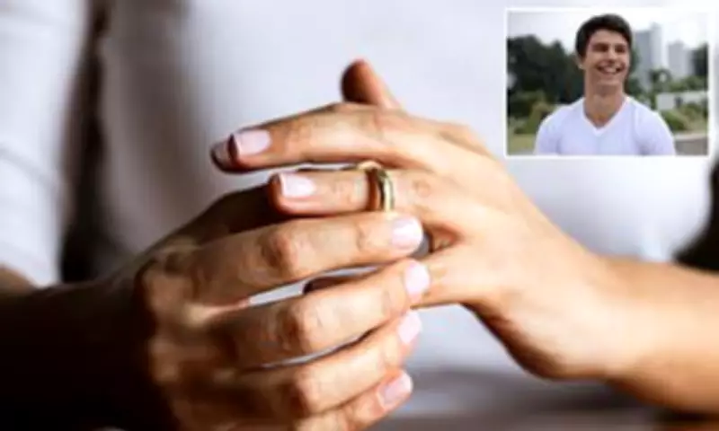 When to Remove Your Wedding Ring During a Breakup: Expert Guide