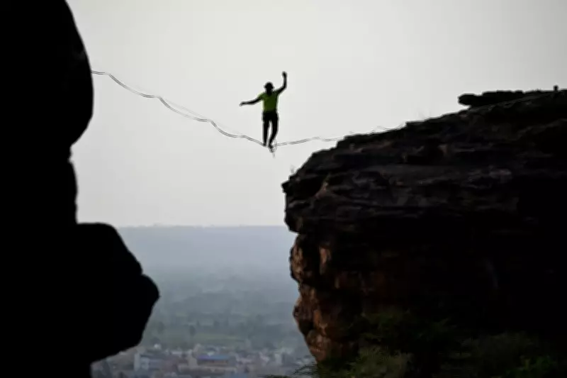 Wild Horses, Marathon Runners, and a Robotic Dog: Photos of the Day