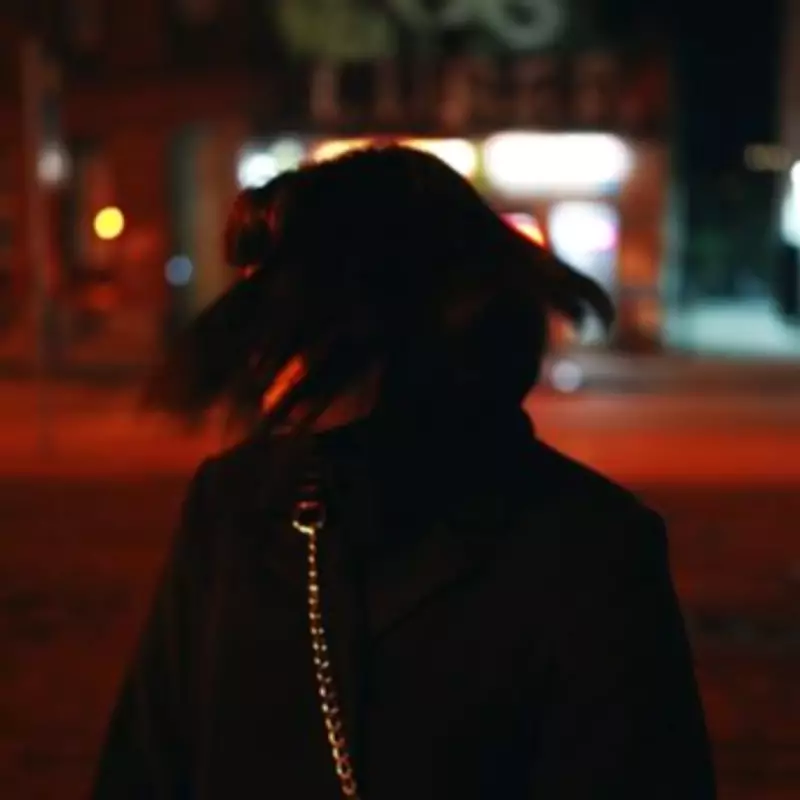 Woman Unaware of Being Followed Due to Headphones, Stranger Intervenes
