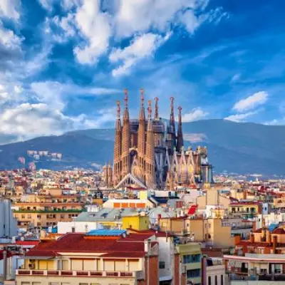 5 Must-Do Barcelona Experiences Including a Stunning £3 View