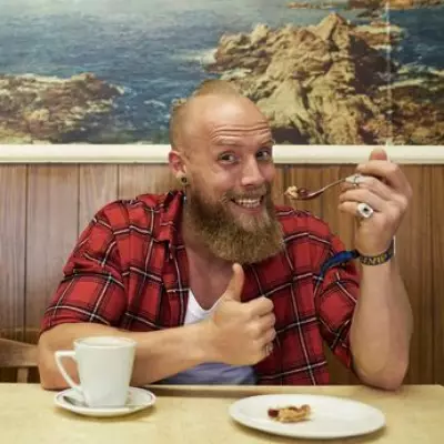 American Expat in UK Reveals 3 British Foods He Now Can't Live Without