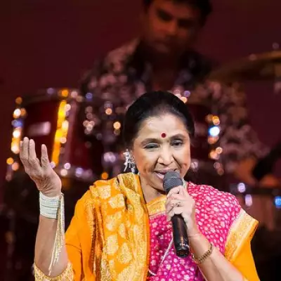 Asha Bhosle, Legendary Singer Honoured in 'Brimful of Asha', Dies at 92