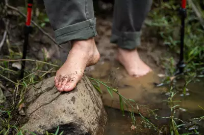 Barefoot Hiking Gains Traction: From Seoul's Clay Trails to Australia's Wild Coasts