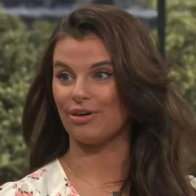 Dancer Gives Birth on Street After Cryptic Pregnancy Shock