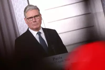 Downing Street Releases Memo Defending Starmer in Mandelson Vetting Scandal