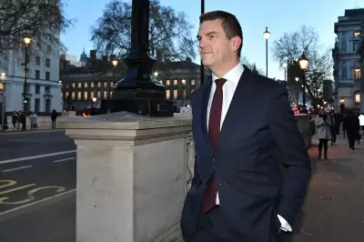 Former civil service chief urges Starmer to reinstate sacked Olly Robbins