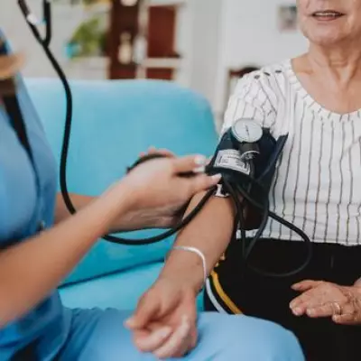 Harvard-Trained Doc Reveals 5 Foods to Naturally Lower Blood Pressure