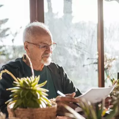 Iran War Impact on Pensions: How Your Retirement Fund is Affected