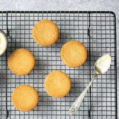 Mary Berry's 3-Ingredient Fork Biscuits: A Simple, Buttery Delight