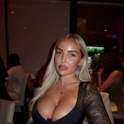 Olivia Holder: Cole Palmer's Girlfriend Steals Spotlight Ahead of Man Utd Clash