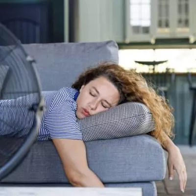 UK Heatwave Sleep Tips: Expert Reveals 'Mediterranean Method' for Cool Nights