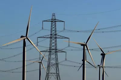 UK Renewable Energy Hits Record 52.5% of Electricity Generation in 2025