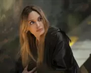 Angelina Jolie's Personal Turn in 'Couture' Adds Depth to Fashion Drama