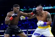 Anthony Joshua Gains 'Unbelievable Lift' Training with Usyk After Tragic Crash