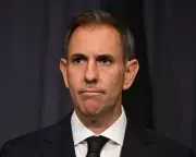 Australian Treasurer Warns of Severe Economic Fallout from Iran War
