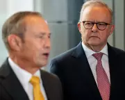 Australia's Budget Likely to Favor Fossil Fuels Despite Public Support for Gas Tax