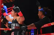 Baumgardner Retains Unified Junior Lightweight Title in Dominant Display